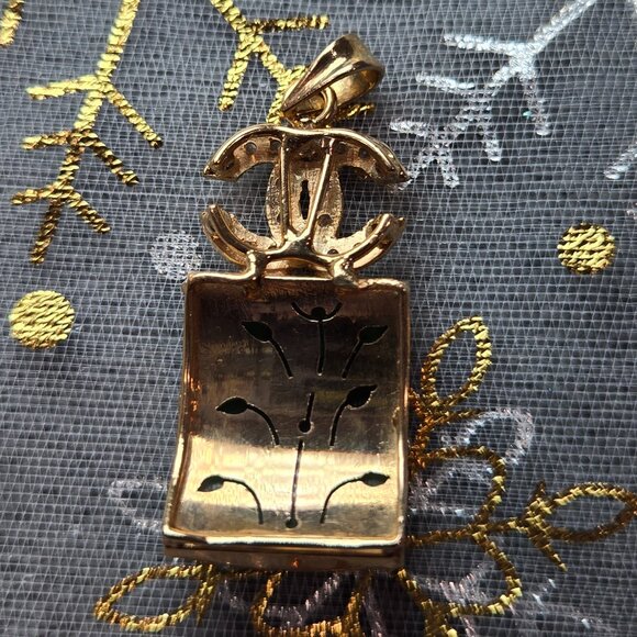 ✨ Luxury Green Jade & Diamond Double C Pendant in 18k Gold ✨ - Picture 9 of 11